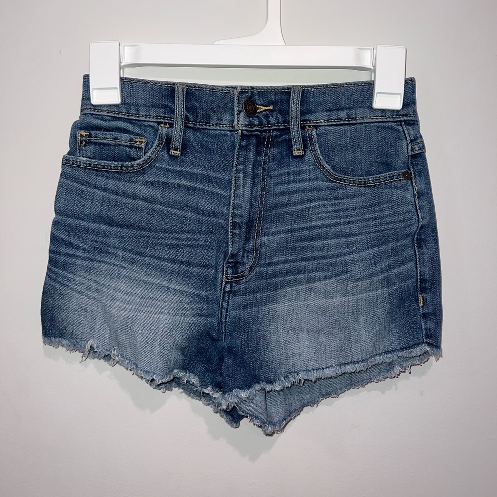 Abercrombie Jean shorts, size 00. Worn a couple of times.